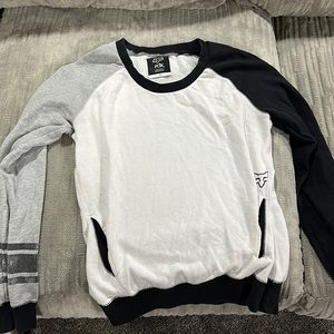 fox crew neck (small)